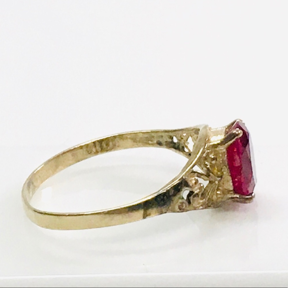 Ruby Solitaire Open Scroll Ring In 10k Gold - image 7